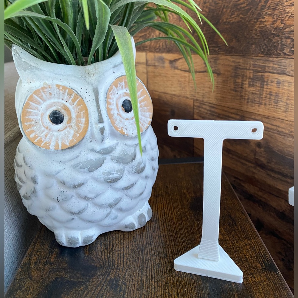 White T-Shaped Earring Holder